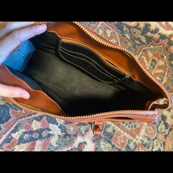 Leather Dooney&Burke Shoulder Bag | Dooney&Burke - Picture 14 of 14